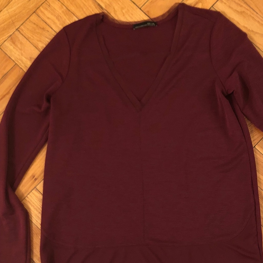 Zara women’s maroon top, size US M